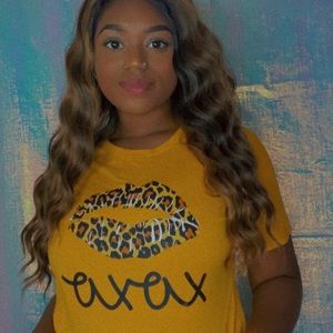 XoXo Graphic Tee